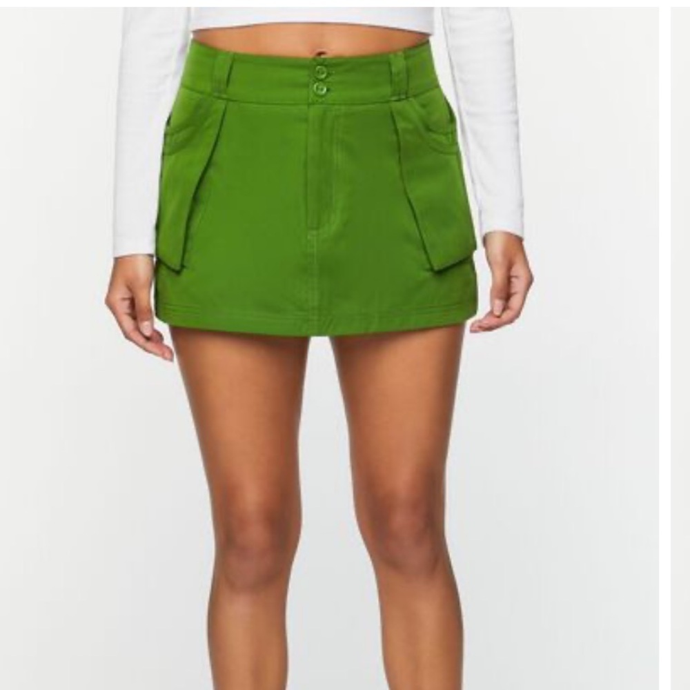 Cute Y2K mini skirt